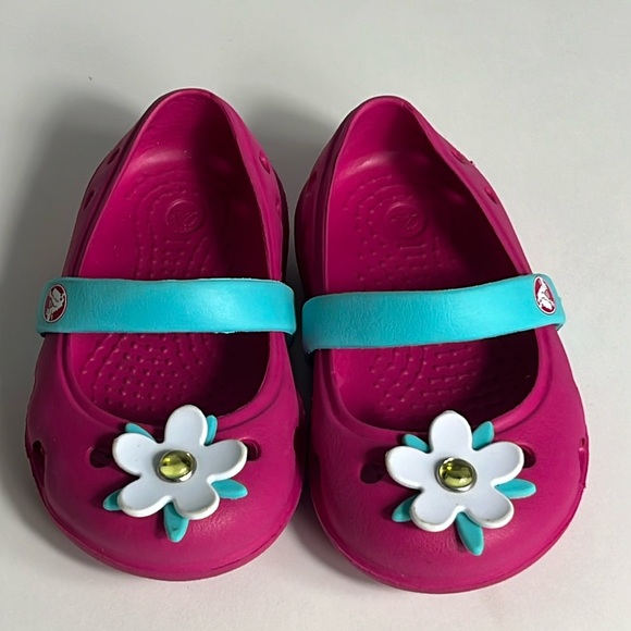 Crocs Keeley Pink/Blue Flower Embellished Flats Shoes Kid’s Size 4 - Picture 2 of 8